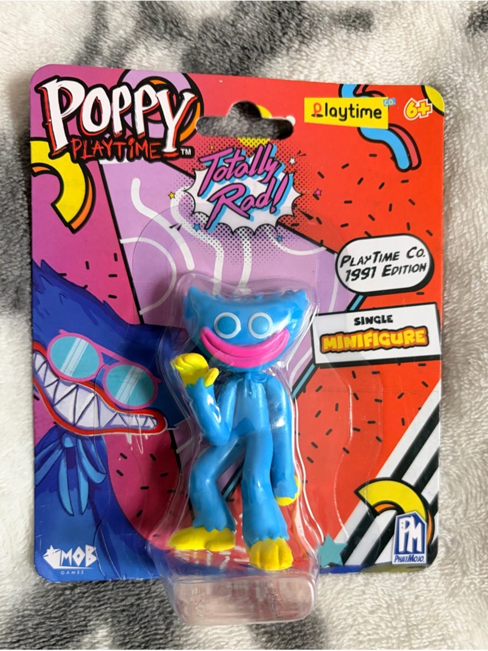 Poppy Playtime Waving Huggy Wuggy Collectible 2.5” Mini Figure - NIP